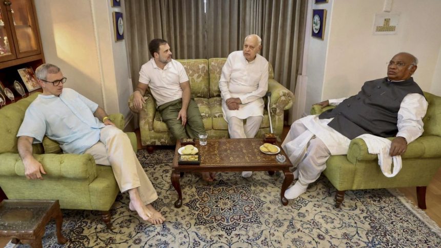 Seat sharing deal with National Conference stuck, Congress dispatches senior leaders to Srinagar