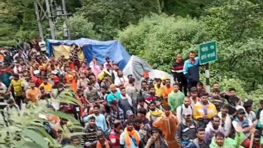 Uttarakhand rains More than 100 pilgrims rescued on Kedarnath route