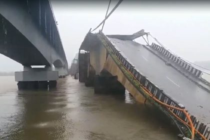 VIDEO Traffic hit as Kali river bridge connecting Karnataka to