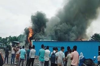 Video Massive blaze breaks out in sofa factory near Pune