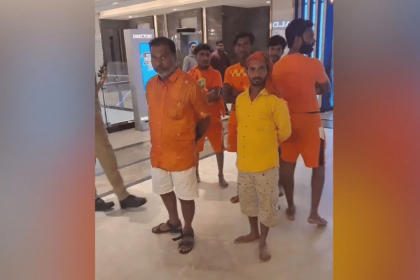 WATCH Kanwariyas enter Ranchi mall without wearing slippers denied