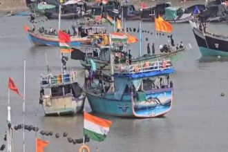 Why are local fishermen protesting Vadhavan Port project launch by PM Modi in Palghar?