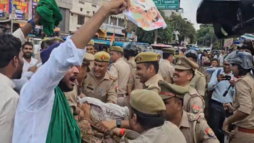 Bizarre contest between cops, protesters over Kangana Ranaut’s effigy burning in Hapur | Video