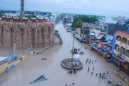 Andhra Pradesh, Telangana witness weather fury, 8 killed in landslides | Check forecast ahead