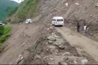 Uttarakhand: Rain-induced landslides severely disrupt traffic on Badrinath highway