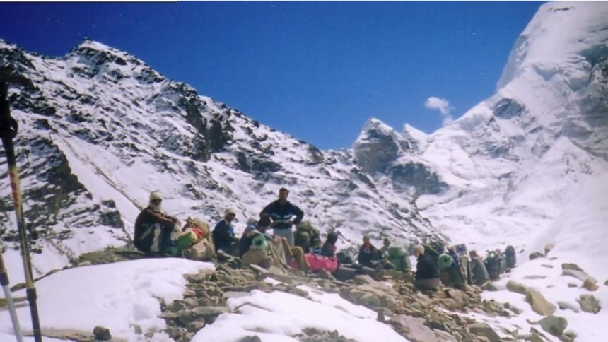 Uttarakhand: ITBP personnel cross world’s highest Kalindikhal-Badrinath trek, pass 80 icy streams