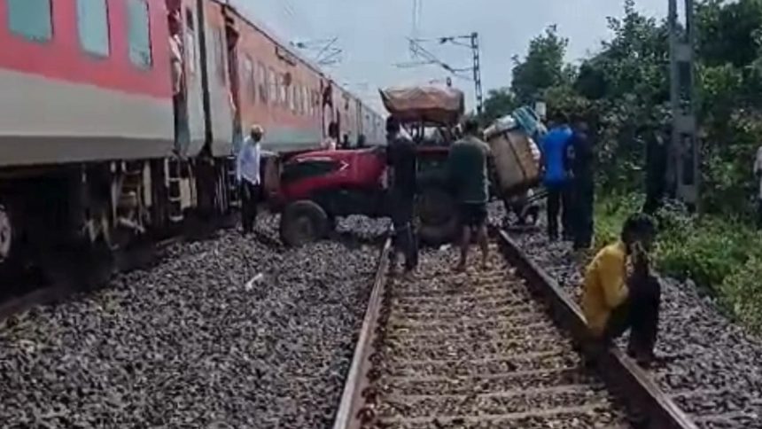 MP: Massive tractor-train collision averted after tractor climbs tracks | WATCH VIDEO