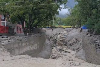 Mudslides force closure of Srinagar-Leh highway; IMD predicts more rain poll-bound Jammu & Kashmir