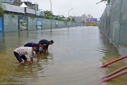 India Weather Today: Heavy rains predicted for Gujarat, thunderstorms in Telangana | Full forecast