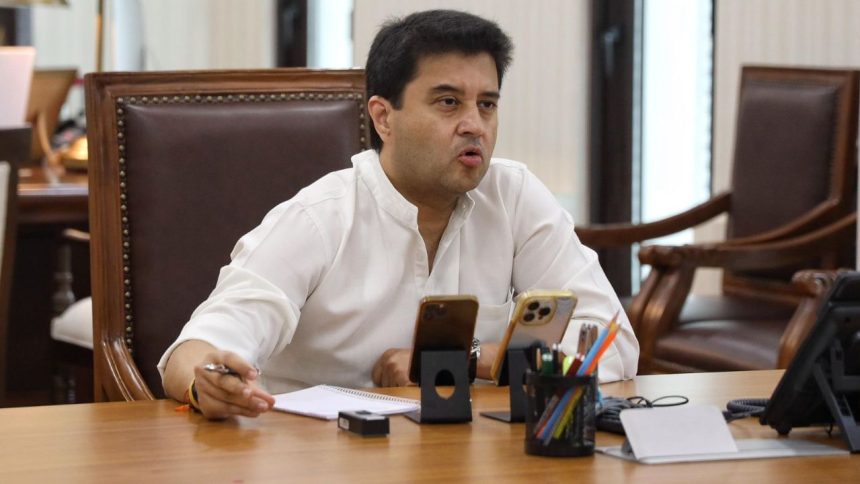 Jyotiraditya Scindia leads efforts to coordinate flood relief in Madhya Pradesh