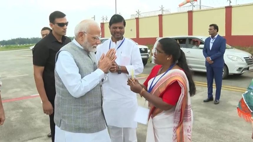 PM Narendra Modi welcomed with ‘Jahva’ after arrival at Ranchi airport | Watch